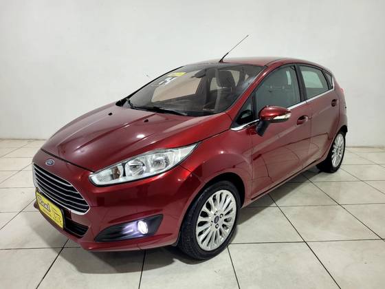 FORD FIESTA 1.6 TITANIUM HATCH 16V FLEX 4P POWERSHIFT FORD FIESTA 1.6 TITANIUM HATCH 16V FLEX 4P POWERSHIFT